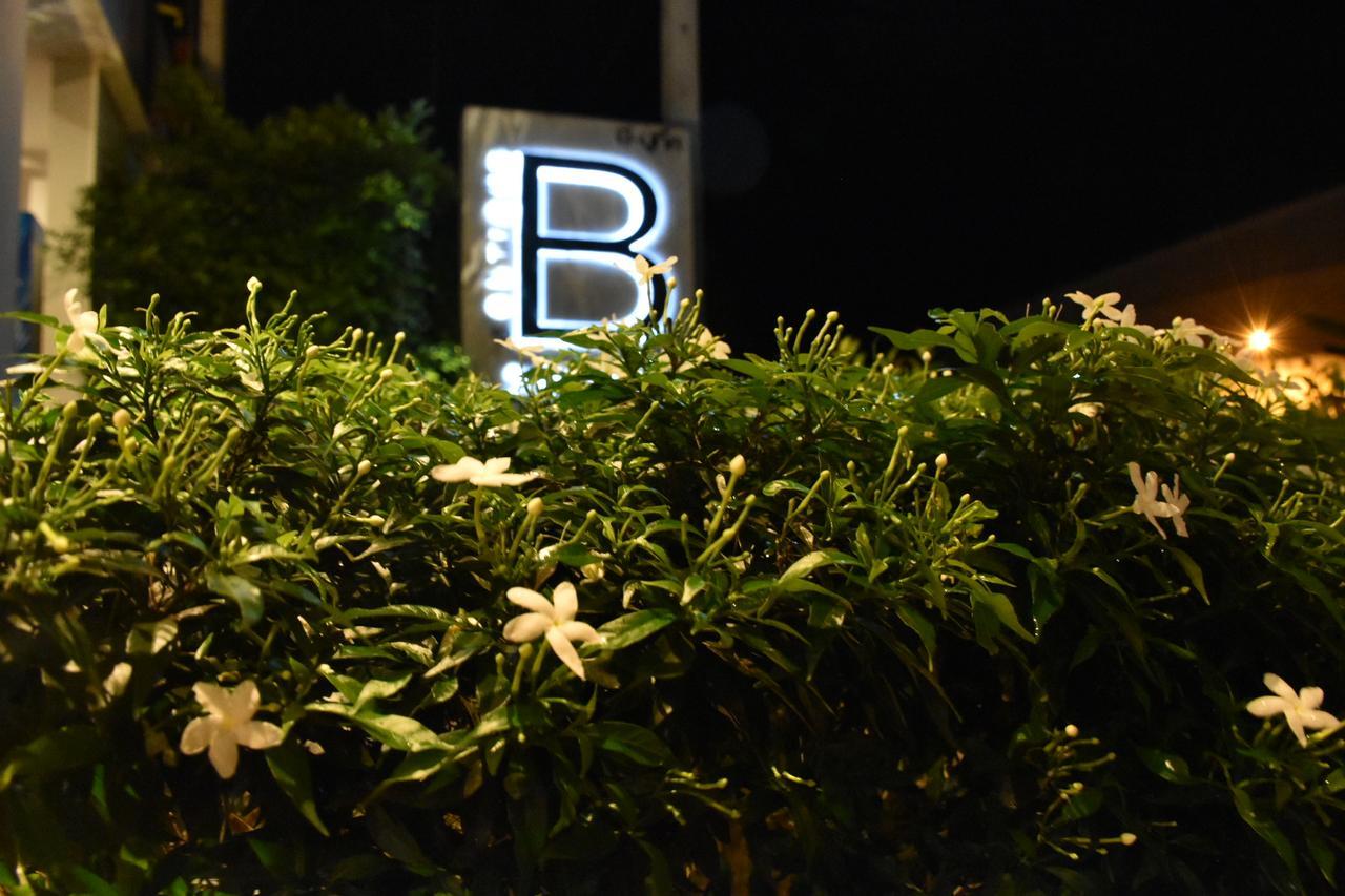 B Boutique Residence Surat Thani Exteriér fotografie